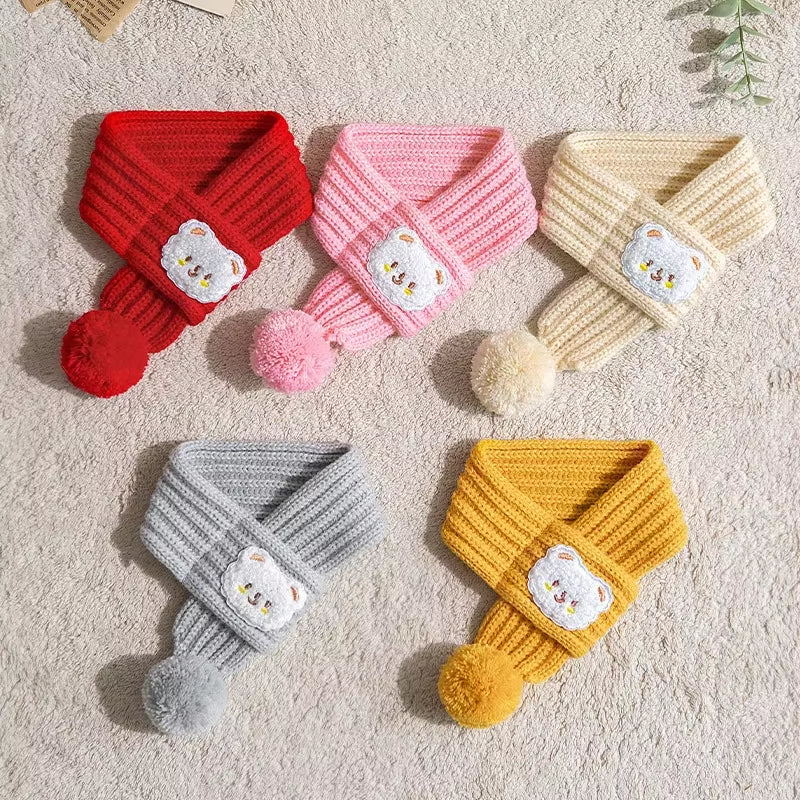 SnugTail Knit Scarf – Festive Warmth &amp; Style for Cats and Dogs