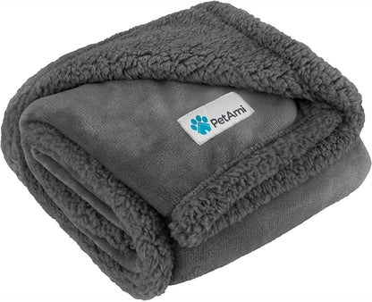 Soft sherpa blanket for medium large dogs